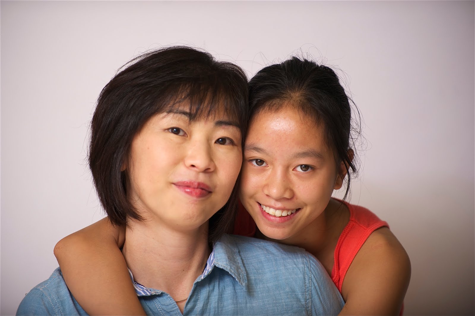 Izumi and Yumiko Kono